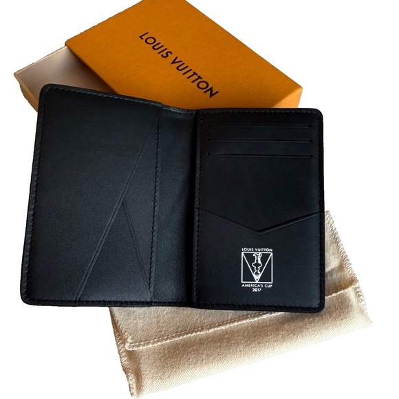 New‎ Louis Vuitton Damier Cobalt America's Cup 2017 Pocket Org/Wallet RARE - Picture 5 of 10